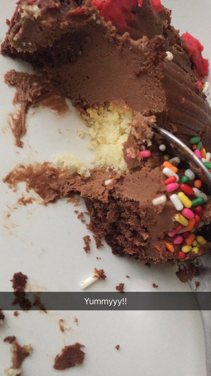 carlottenwf's tweet photo. Sugar sugar!! 😂 https://t.co/J8pSNqu9wG