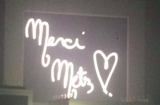 louane's tweet photo. waouh! Quel moment encore! quelle énergie!! suis au top sur un nuage!! oui merci Metz!! 
❤️🙏🏼
Ps: On recommence? :) https://t.co/biqgfMce8g