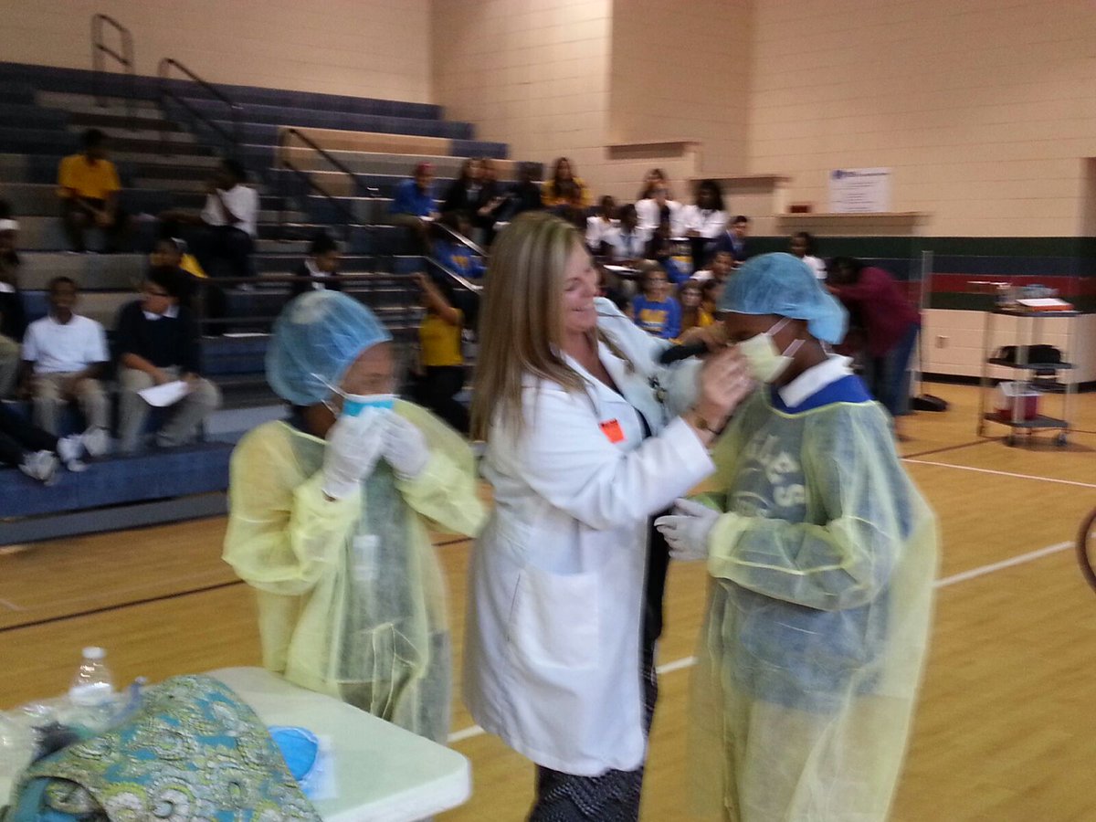 SmathewsSLP's tweet photo. Kayla Mock, Nurse Practioner, spoke with SGMS students on career day. Kayla is a product of LCSS (BGE, LFMS &amp; LCHS) https://t.co/vwofKWrkb5