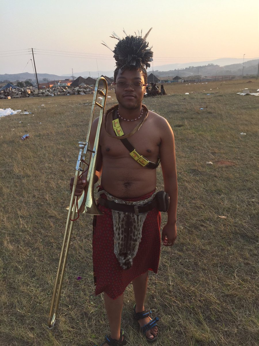 BhekaKhoza's tweet photo. #everydaypeople @IamMzilikazi #Swaziland #butimba https://t.co/QReRWGk9Q7