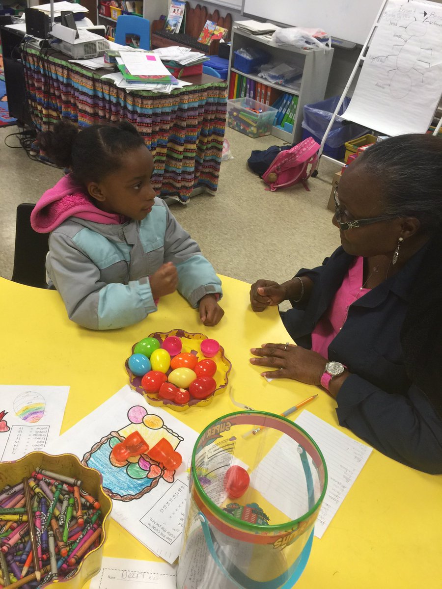 abctchr23's tweet photo. Solving our math equations out of our eggs! @Engelhard_Elem https://t.co/1gOwZPaVfe