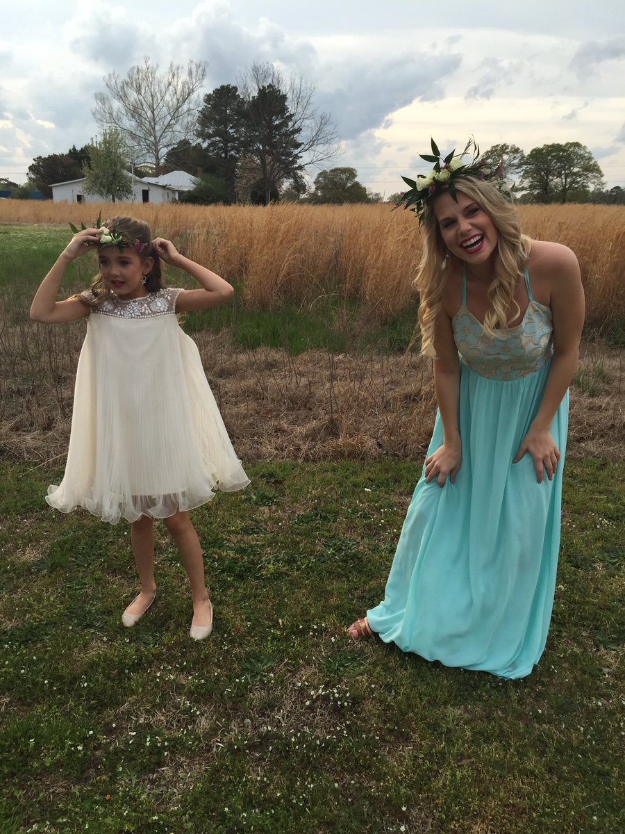 MissAmericaNC's tweet photo. #add25 laughs to your day! The most important ingredient in the recipe of happiness! @PoeCenter https://t.co/5BeLNRTOBA