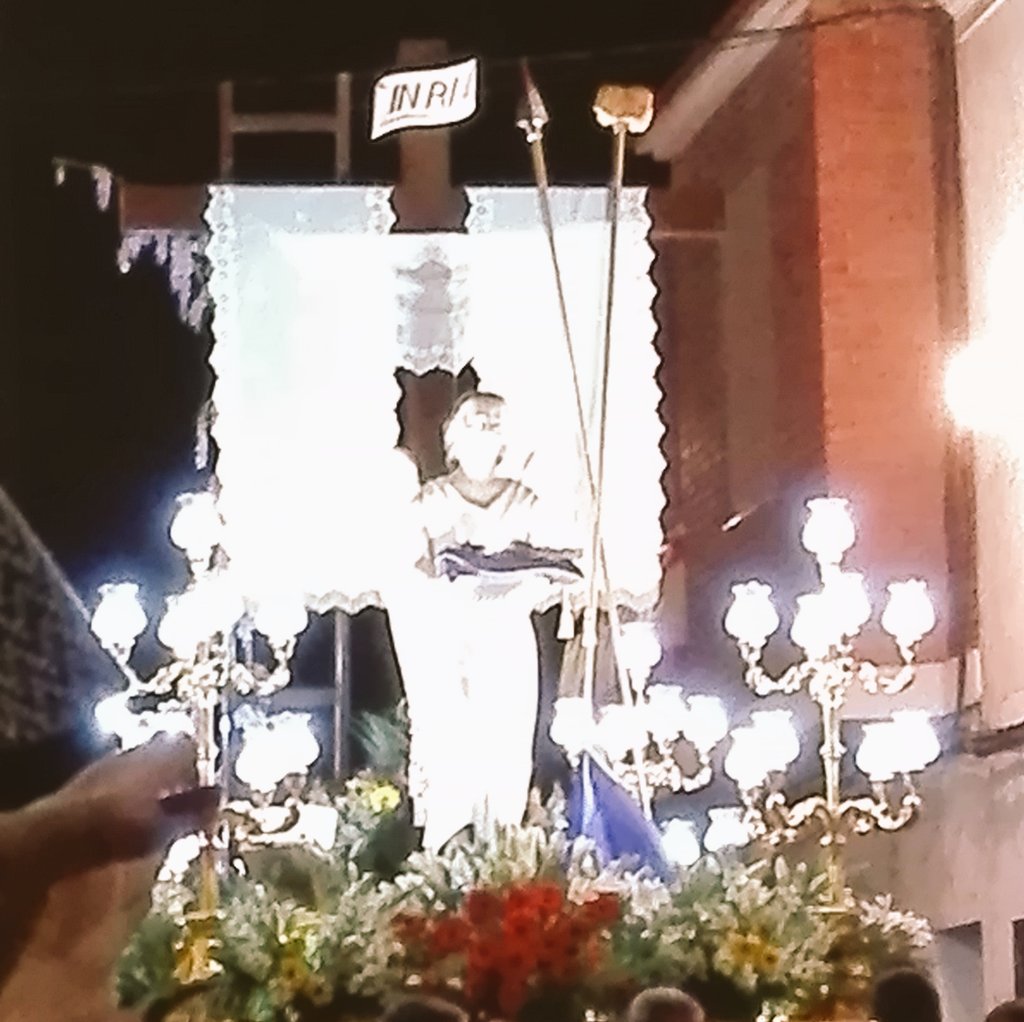kar13ma's tweet image. Se me caen los ojos #directamente #buenasnoches #semanasanta