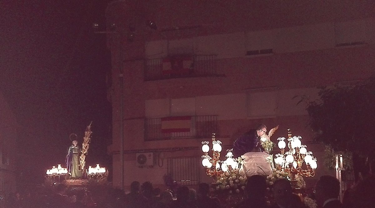 kar13ma's tweet image. Se me caen los ojos #directamente #buenasnoches #semanasanta