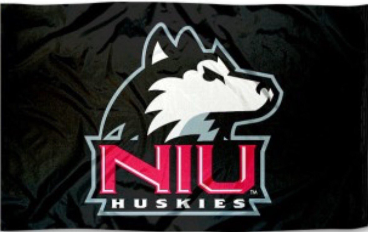 MaizeJoshua's tweet photo. Blessed to receive my 4th offer from Northern Illinois University 🐺🐺🐺 @Gaizka_XOS @EDGYTIM @JonStyf https://t.co/htBOoazbSN