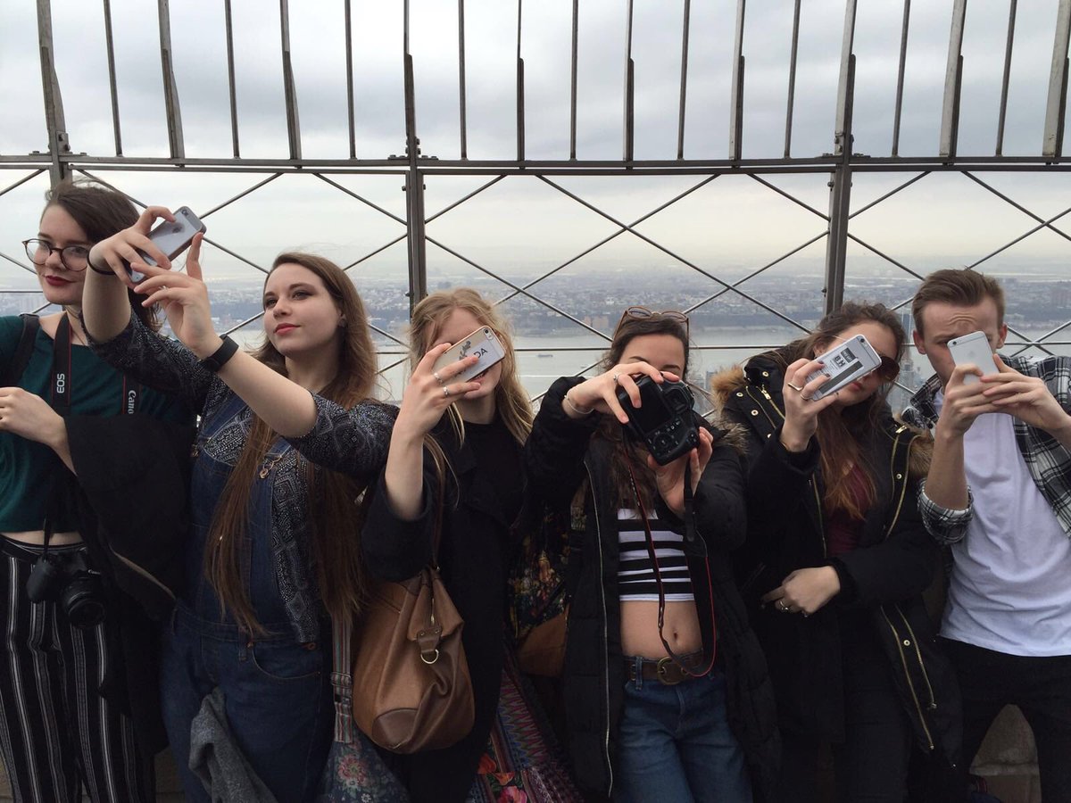 LangleyPerfArts's tweet photo. #NYC2016LANGLEY Empire State selfie https://t.co/jeYbny0rAU