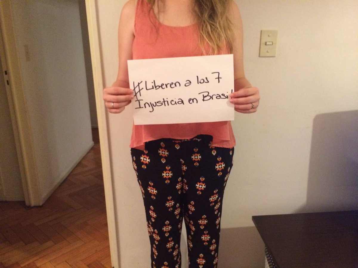vickrobledo's tweet photo. #liberenalos7 #injusticiaenbrasil 
yaaaa!!! liberen a los chicos y que la verdad salga a la luz!!!! https://t.co/3b7hg41pZM