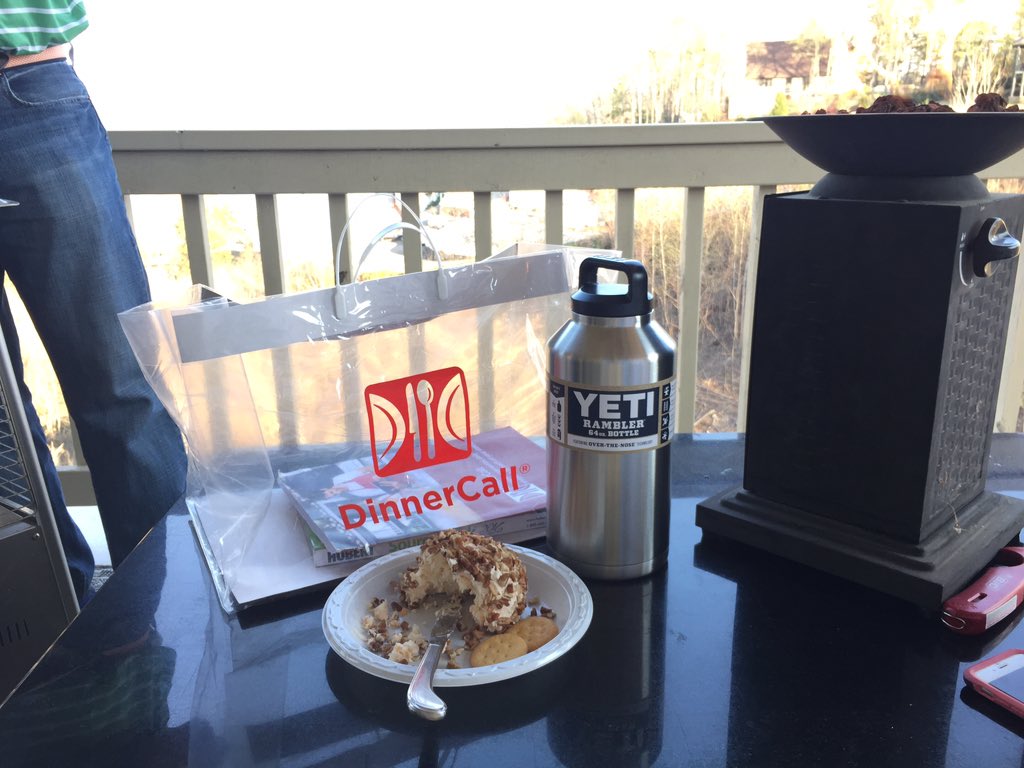 DanaNaifeh's tweet photo. Perfect Friday #pickwicklake #firepit #naifehscheeseball #yeti #dinnercall prep work What more can u ask for? https://t.co/ybthA2kBMG
