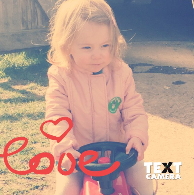 AlyHefferon's tweet photo. #textcamera #foundanewapptoplaywith #thriftfarm #daughter #familydayout #love https://t.co/qGZLV3EEZR