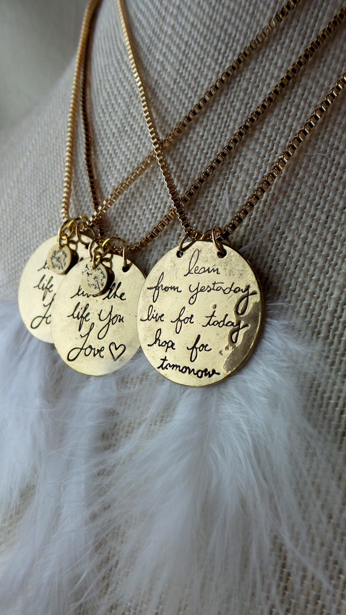 behappybefree88's tweet photo. #FreeShipping #Positive #StatementNecklace #GoodVibes #YogaJewelry by #BeHappyBeFree  https://t.co/h40pxSW6gJ #Etsy https://t.co/MMYIrTd0Tn