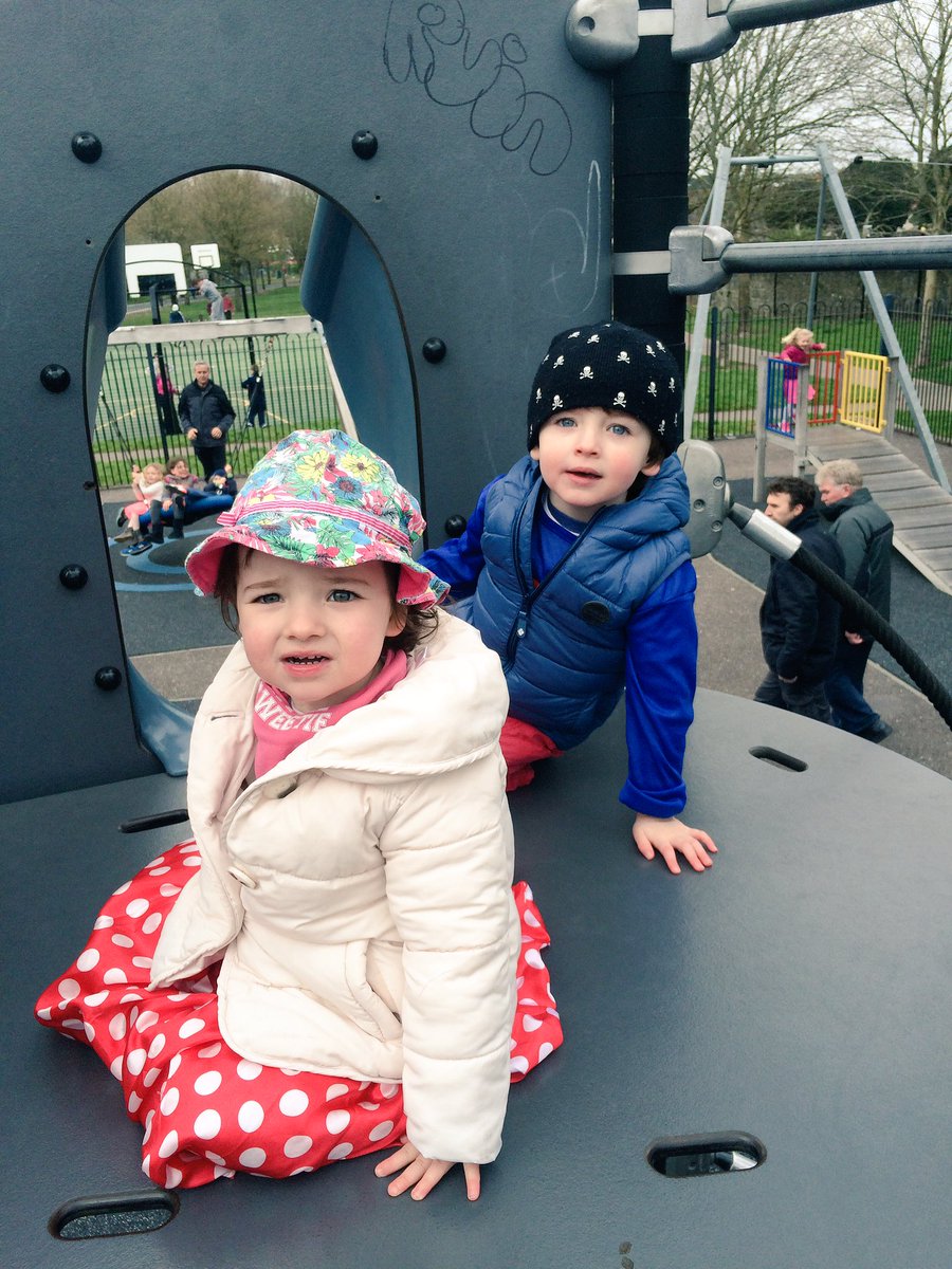 LynchDiarmuid's tweet photo. @LynchDiarmuid .. Barry and Laura, best of friends!! https://t.co/17Mdd6JMcx