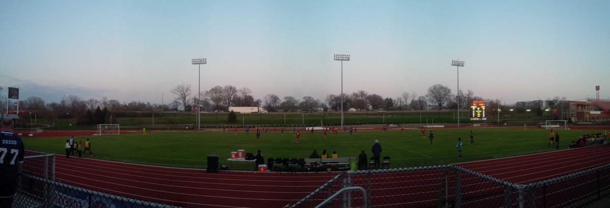PeterWilt1's tweet photo. Getting a little dark at the Louisville Track & Field Stadium. @IndyEleven 0-0 @UofLmenssoccer 28'. #timeforlights https://t.co/2vBO992Z4N