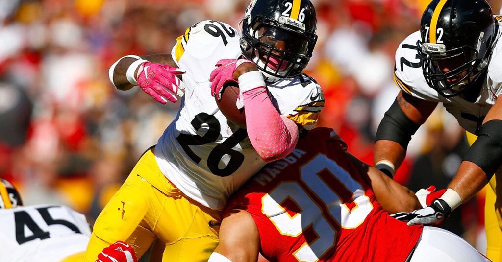 LeVeonBell's tweet photo. ball security is job security... https://t.co/xHzLCscItD