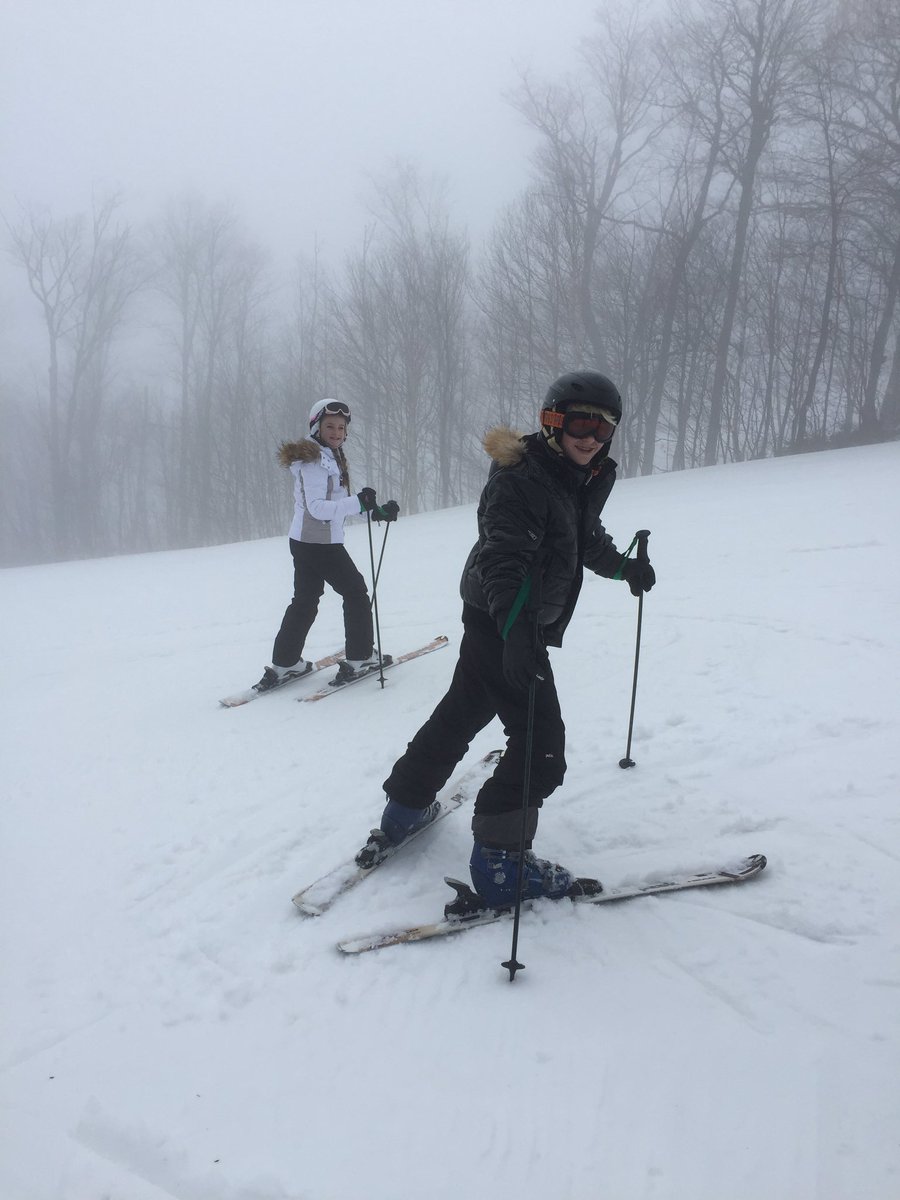 STMartinsSchPE's tweet photo. All skiers have made fabulous progress today! Looking forward to the ⛅️ coming out tomorrow 👌 https://t.co/Yu0JFQlJHD
