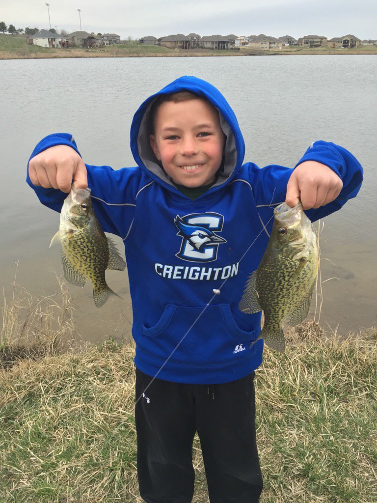 S_Gutschewski's tweet photo. A couple crappie on the birthday eve fishing expedition!! #solong8 #hello9 https://t.co/fCXBhoWBHi