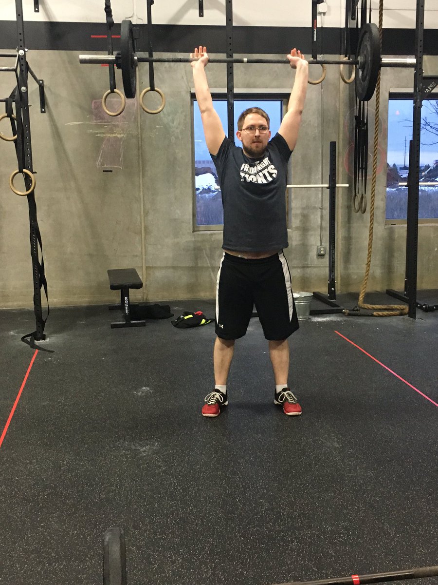 CrossFitTemplar's tweet photo. Heat 4 begins... https://t.co/z8drIc88p6