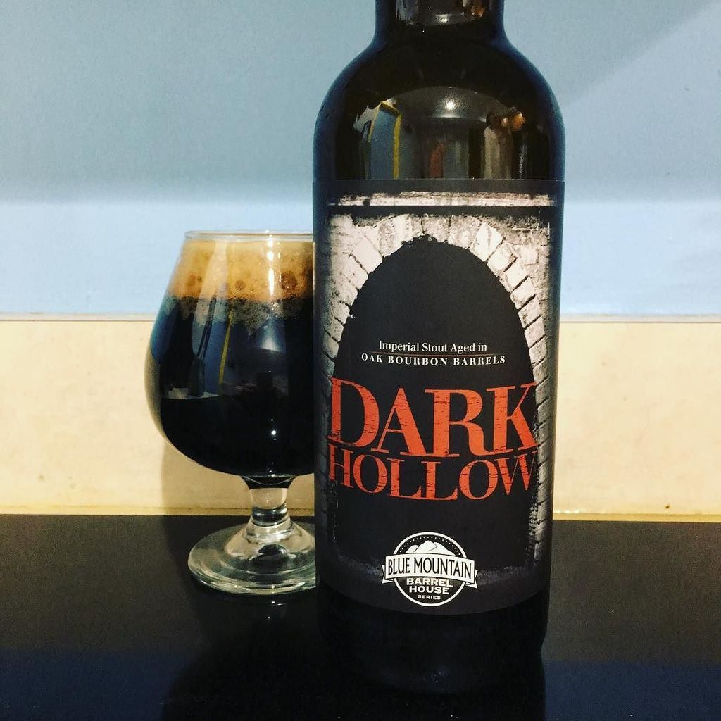 CheersVA's tweet photo. Whenever UVA plays I like to enjoy a #vabeer for good luck. #notfitness #craftbeer #beerph… https://t.co/vlFt0bC2Mw https://t.co/FtrNndMuGe