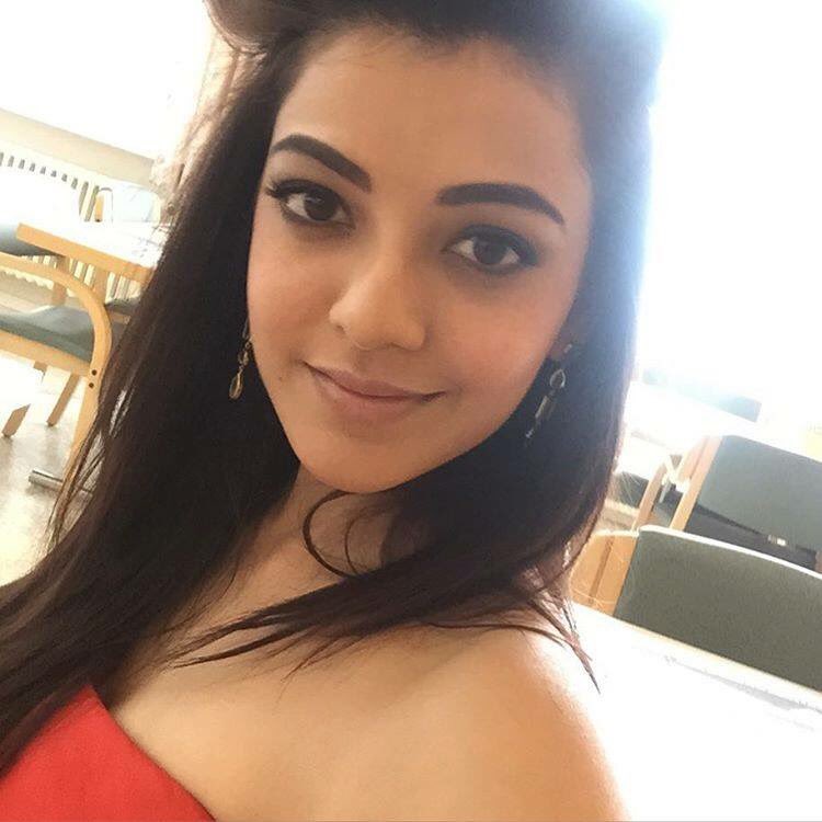 7kcinema_nl's tweet photo. #shootdiaries #shootwoot #switzerland #allmadeup #browsonfleek @Actresskajal https://t.co/1vjJ41ktyg