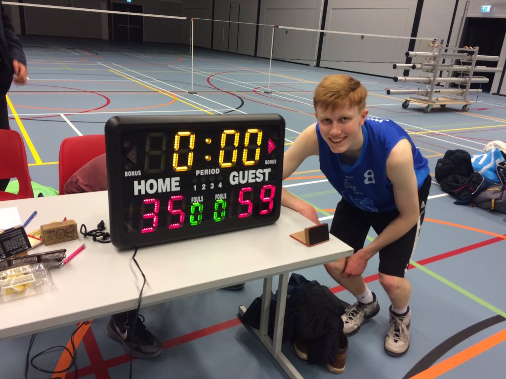 WokingCollegePE's tweet photo. Victorious Basketball Team #wokingcollegesportstour https://t.co/t3rT2aDUnH