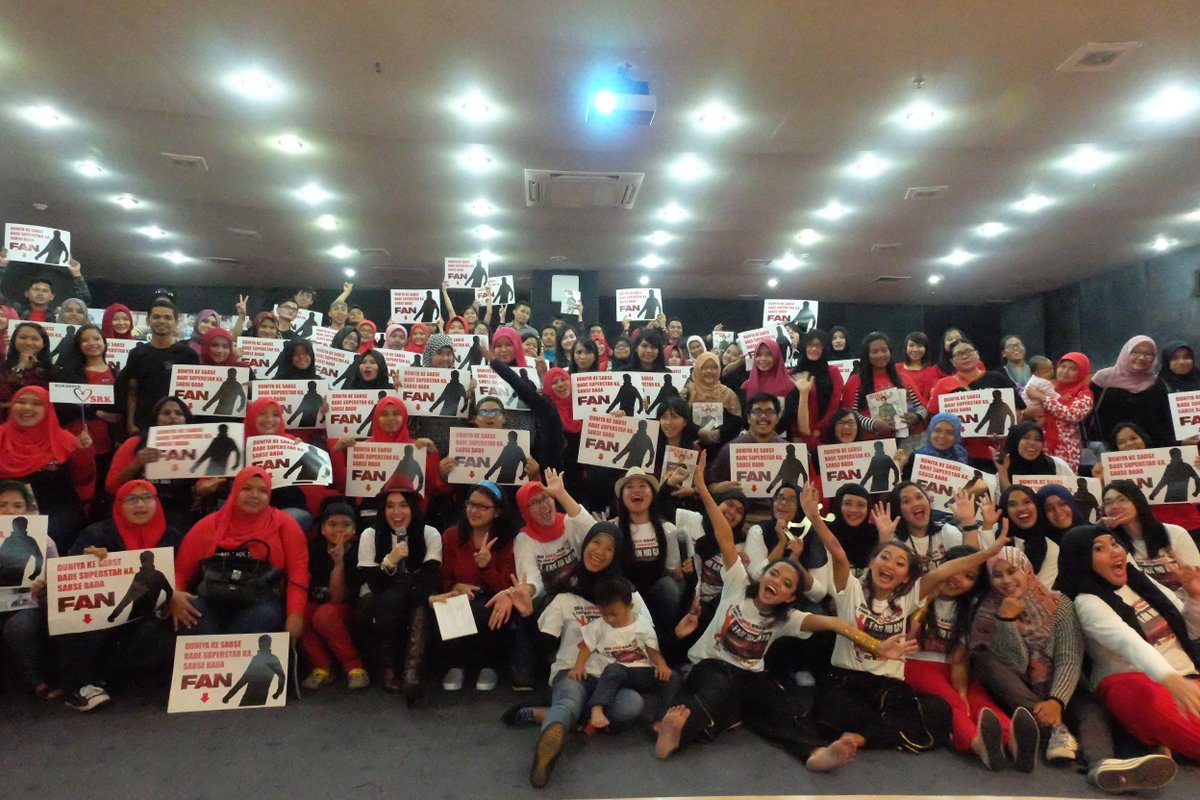 HaloBolly's tweet photo. keseruan yang gak habis-habisnya di @SRKFCI fans gathering 25032016. Sampai jumpa di acara lainnya yaaa!! <3 <3 <3 https://t.co/CMtHs18P3I