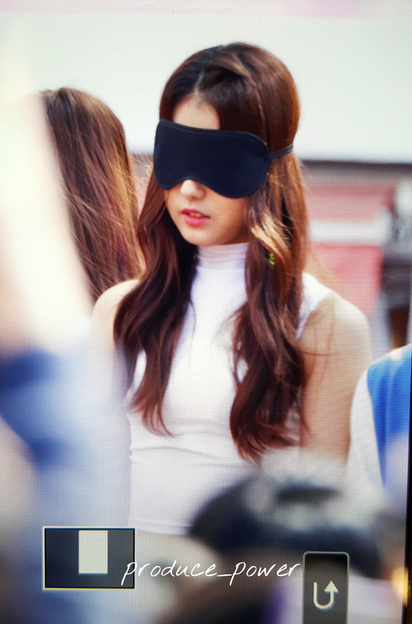 Cec9dKAXIAAE9bx.jpg:orig