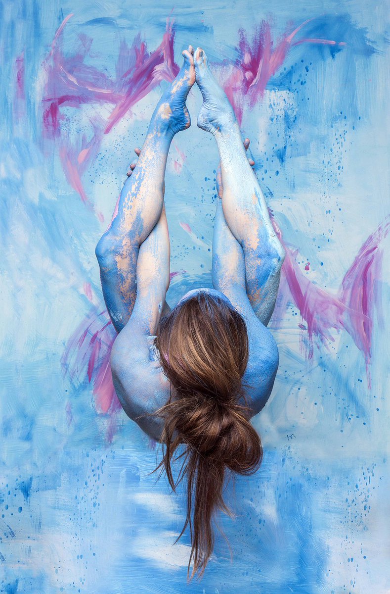 theartbo's tweet photo. Painting within a Painting by Edith Hoffman -> https://t.co/Tb7vsCYTwd #TheArtbo #Paitings https://t.co/LFyD8xkw1V