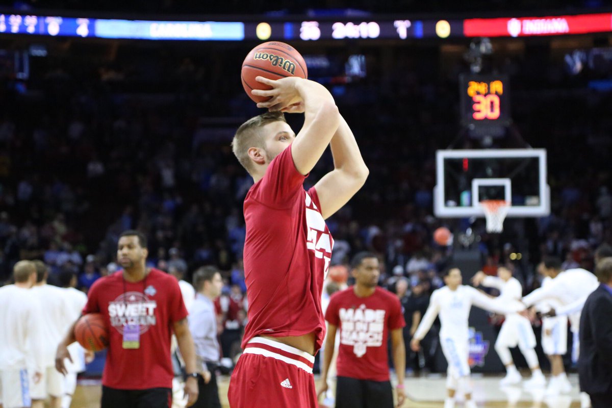 IndianaMBB's tweet photo. #BeatUNC 🔴��️ https://t.co/MTU5gl6NUR