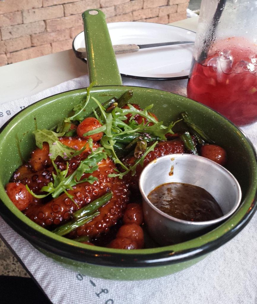 MavenTattler's tweet photo. Had to return to @116pulpito #obviously #octopus #puertovallarta https://t.co/lRBdx0TsnX
