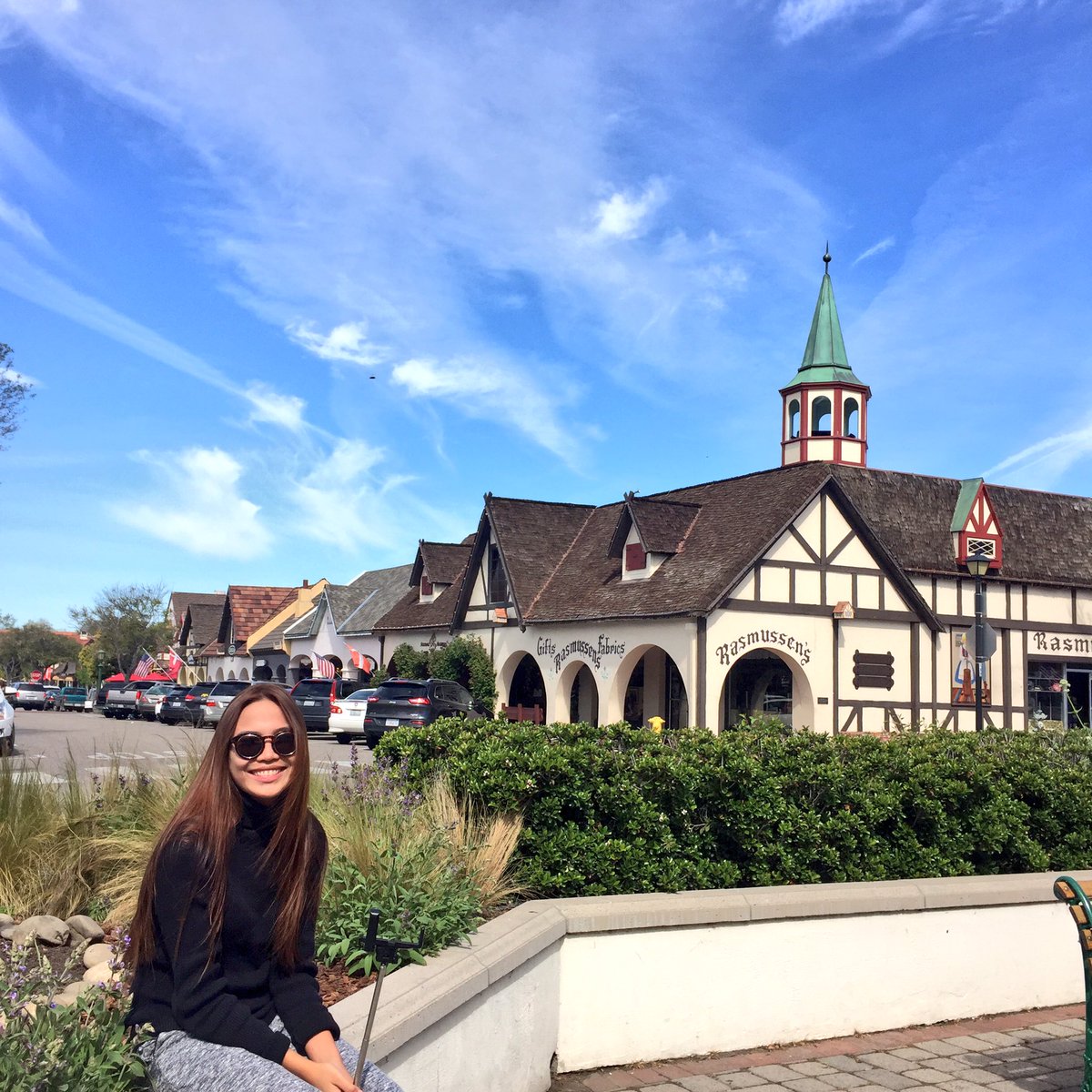 clarissejoyy's tweet photo. #Solvang #LittleDenmark https://t.co/Enfvw1r4Oq