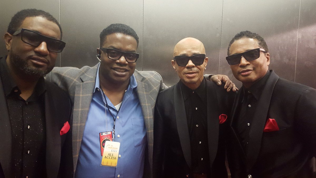 icongw's tweet photo. #THECOMMISSIONPRESENTS #REMIXTHREE #LIVE #AFTER7 #RNBICONS #FIRSTSHOWSOLDOUT #SECONDSHOWADDED #FOXWOODSRESORTCASINO https://t.co/Pc83DZdmTF