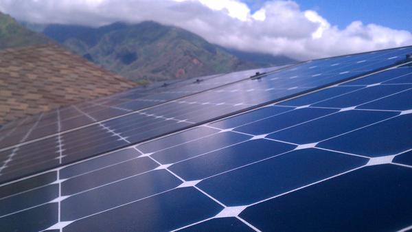 wefficiency's tweet image. Hawaiian Electric not closing the door on SunEdison's solar farms just yet. bit.ly/1VNGRi9 #100by2045