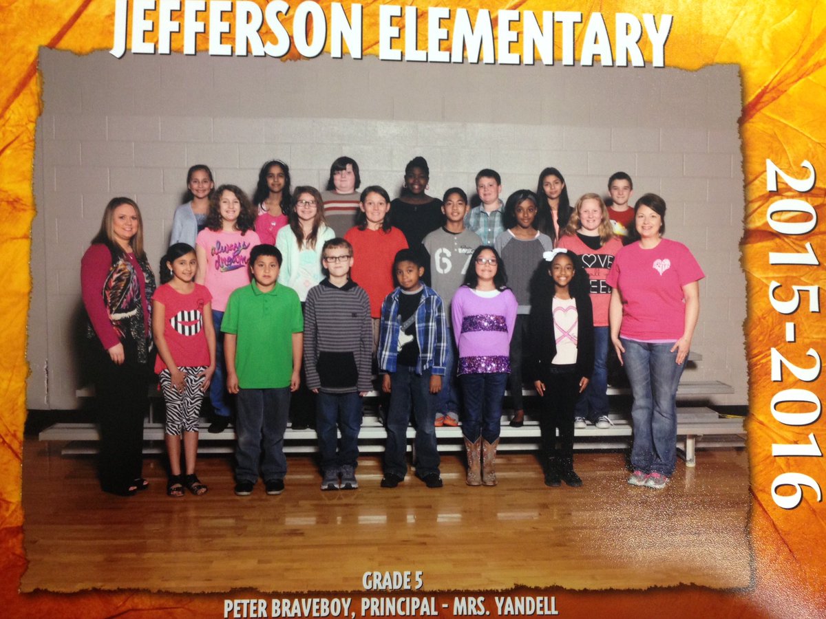 YandellsPlace's tweet photo. My first elementary class photo. Glad I dressed up for the occasion. 😂😉#itwasfriday #secondarytoelementary https://t.co/TvKeTeJLVD