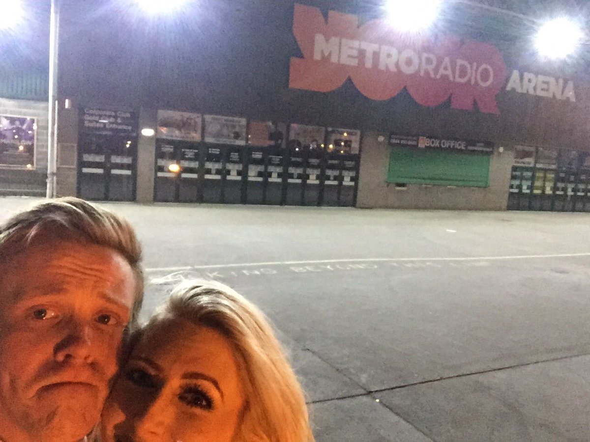 JessHewison's tweet photo. @russellhoward can't believe you stood us up. https://t.co/EhWt7IkBTu