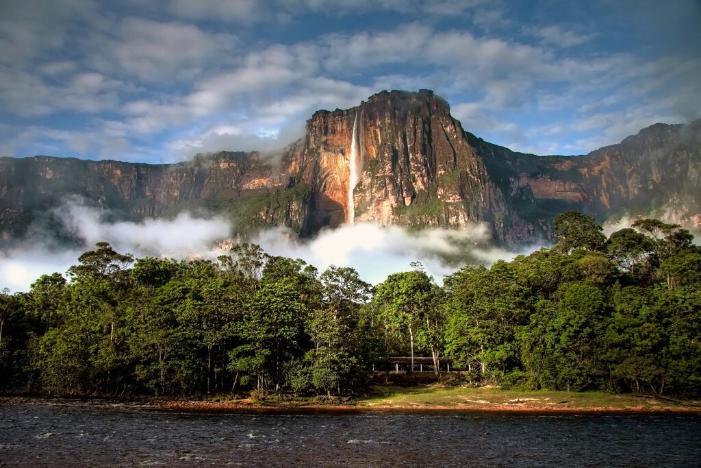 guevarata's tweet photo. Disfruta de la #RutaSanta2016  cuidando nuestros atractivos... ¡Venezuela es para quererla! #CuidemosNuestroAmbiente https://t.co/SvMq0gotDD