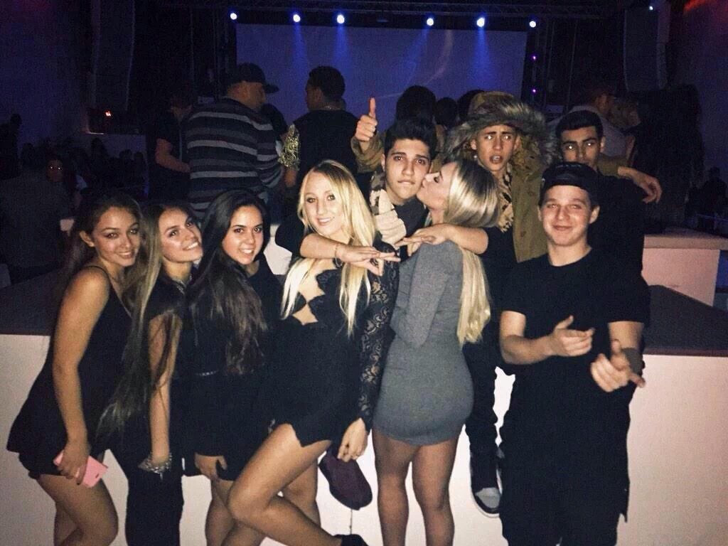 DTFstassie's tweet photo. Squad up🍑 https://t.co/U0KEOJILHZ