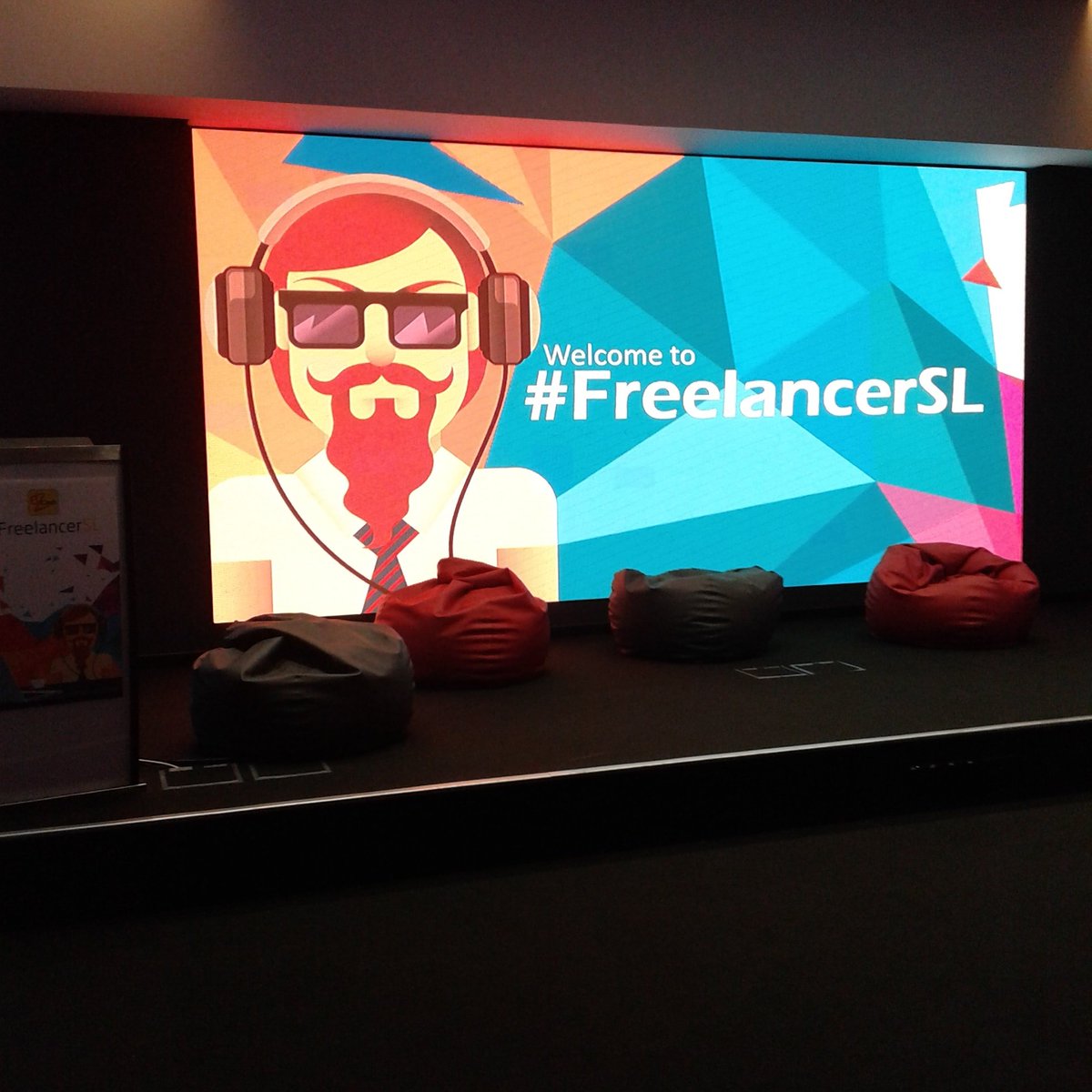 eZCashlk's tweet photo. The first FreelancerSL gathering is about to commence.  #FreelancerSL #ezcash https://t.co/C6IGskfDtO