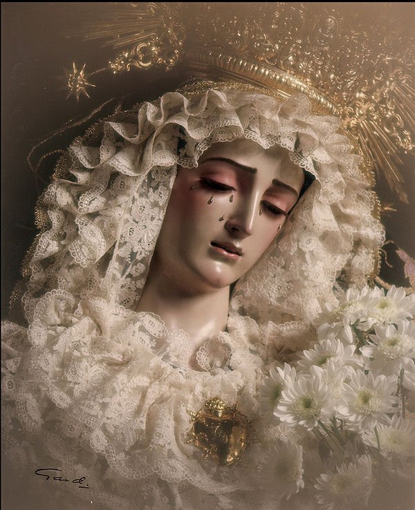 BpresentacionAP's tweet photo. Sábado Santo: Santo Entierro de Cristo y Mª Stma. de los Dolores Coronada (La Roda de Andalucía) #PAPSS16 #PAPSS2016 https://t.co/AWHuH9cMnC