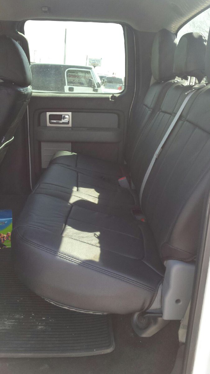 AutoAddictionOk's tweet image. Clazzio leather seat covers. Not bad for a simple seat cover.