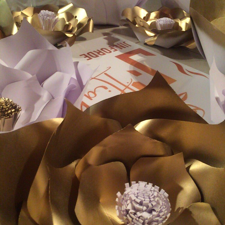 AudazEventz's tweet photo. Sneak Peek!! #paperflowerwall for #Jinforde #HighTea event in Barbados!! https://t.co/pPnZJBwJyB