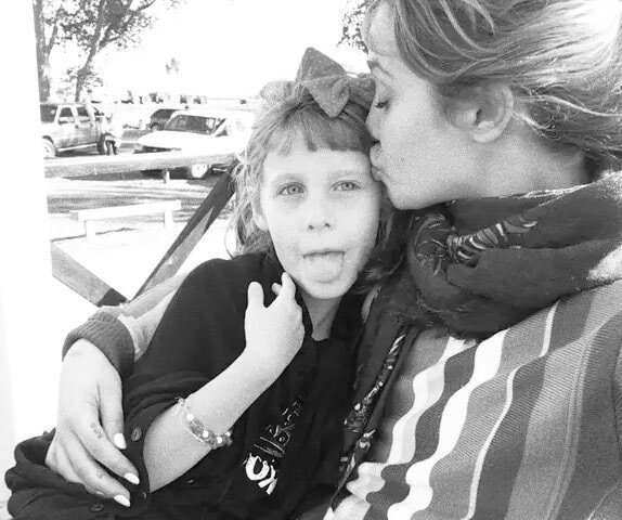 MinionsDeAnge's tweet photo. Amor puro,Puro amor👩‍❤️‍👩 @angelatorresok https://t.co/XQxKd5thTW