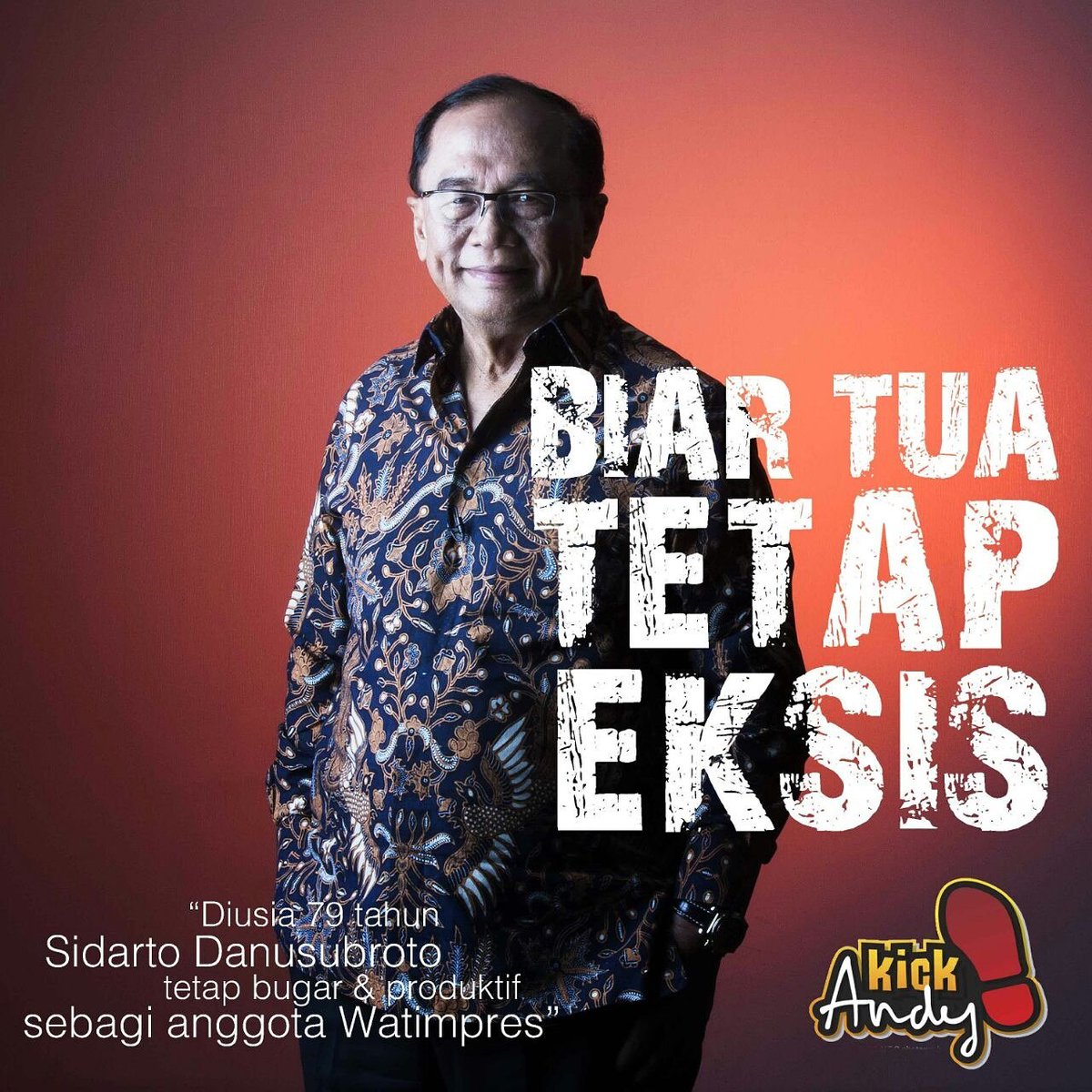 KickAndyShow's tweet photo. Bung Karno ternyata pernah pinjam uang kpd pegawai istana .Simak pengakuan mantan ajudan BK#kickandy sabtu 13.30 wib https://t.co/RueiJ96q6J