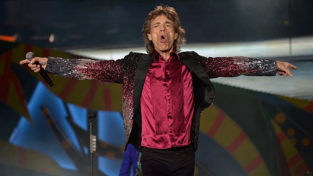 dw_russian's tweet image. Rolling Stones сыграли на Кубе! Собрали как минимум 200 тысяч человек bit.ly/25p4n9n