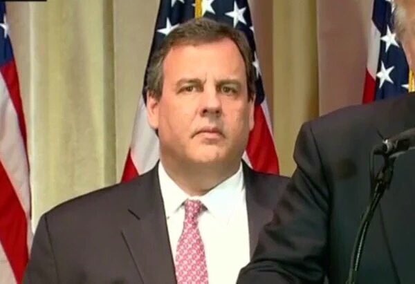 CCNV's tweet photo. Now it all makes sense ... Chris knew #TrumpLovesPecker https://t.co/lqX8H8dyP9