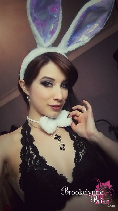 I'm hopping on #MyFreeCams 😁  Come on by! Get your tickets to win a 45 min #Skype date: https://t.co/yFYP9D8giU<a href="/tag/myfreecams"class="tags">#MyFreeCams</a><a href="/tag/skype"class="tags"><span>#skype</span></a>