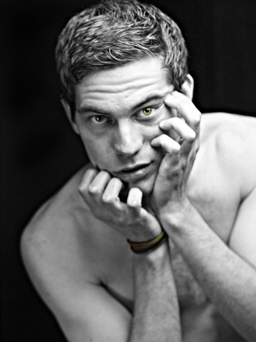 AlecSheaX's tweet photo. Just the few photos I was able to snag after my shoot today.
https://t.co/2rU2bnOSCh https://t.co/Ifp5AFeZKM