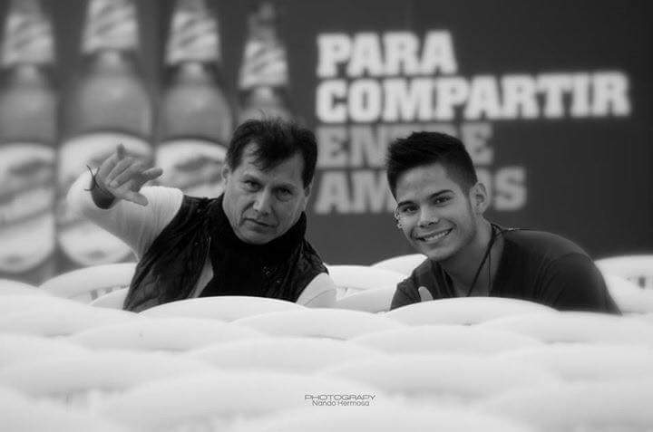 HermosaJonathan's tweet photo. Todos los héroes utilizan capa , pero el mio no 👑❤ https://t.co/PY1Nikxhbm