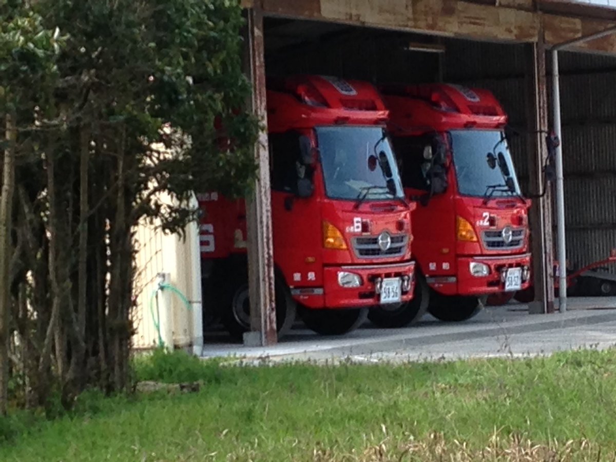 福岡市消防局 非公式 No Twitter 福岡市消防学校にて小型はしご車 Mvf を発見 しかも 2台も T Co Nuryqtkhol