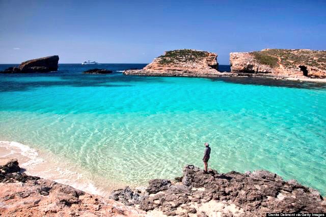 gigiosophy's tweet photo. #Malta #BeachObsessed 💙 https://t.co/5BpaiYP9Tu
