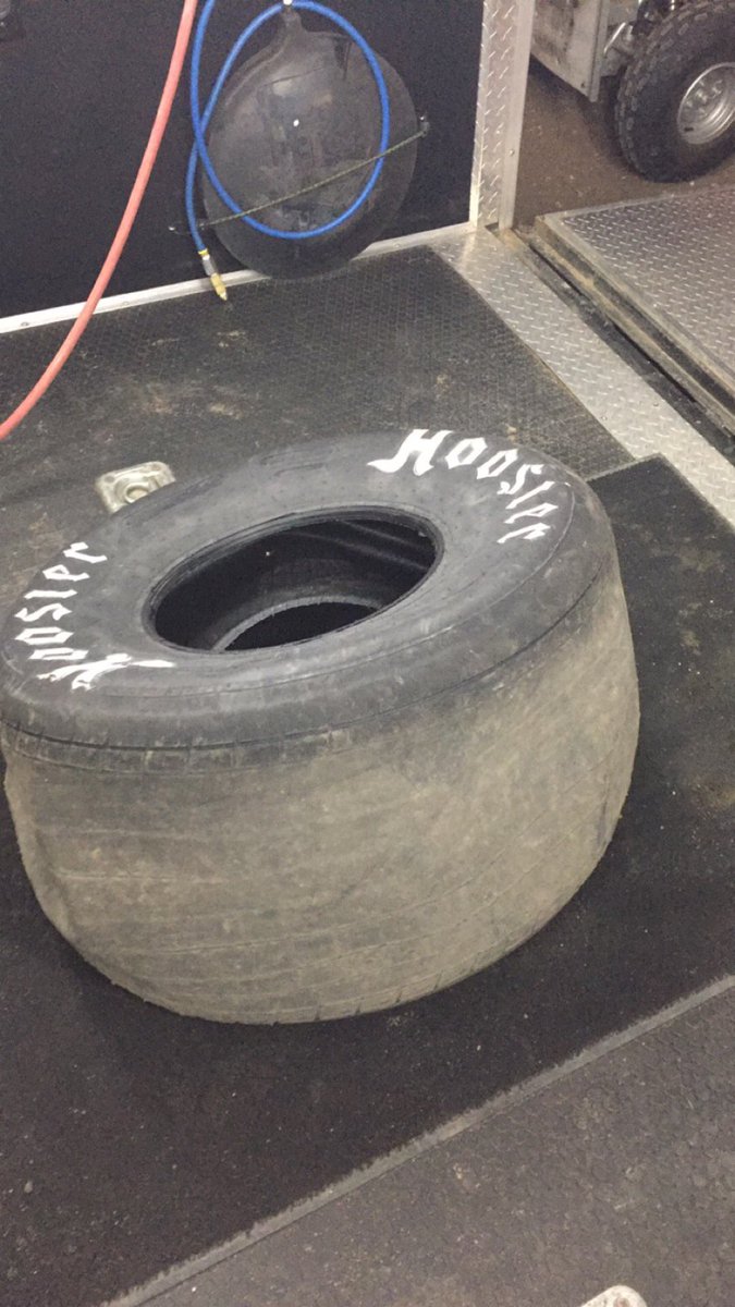 parker_pm9's tweet image. Started 15th and ended up 13th. Just tried to survive... What was left after 25 laps. #pavementracing