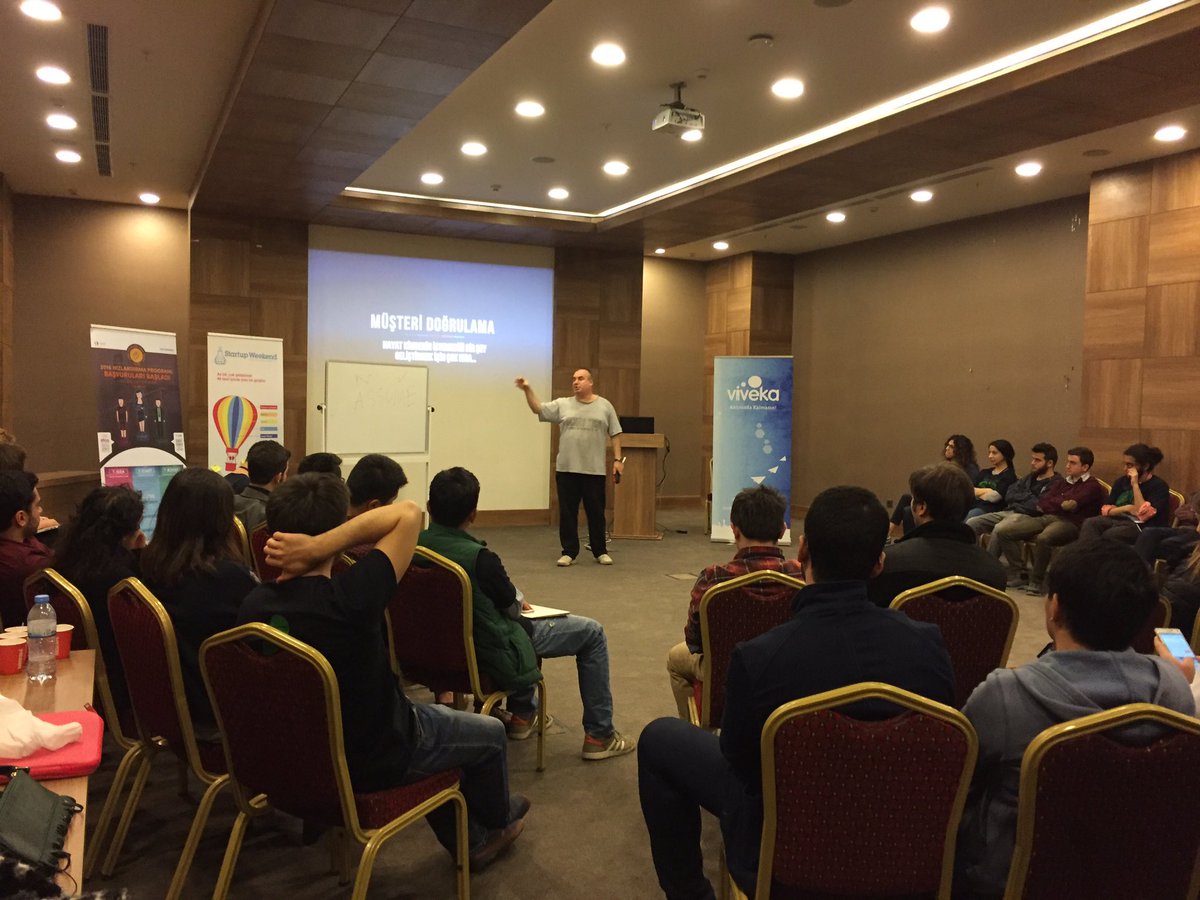 VivekaInc's tweet image. İş modelini neden kurguluyoruz ve müşteri doğrulama ne demek @adiloran dan dinliyoruz #swankara #StartupWeekend